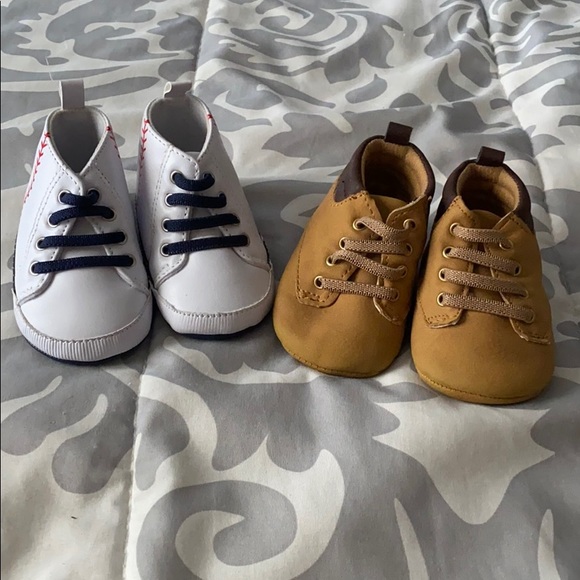 Other - Baby shoes 0-3m